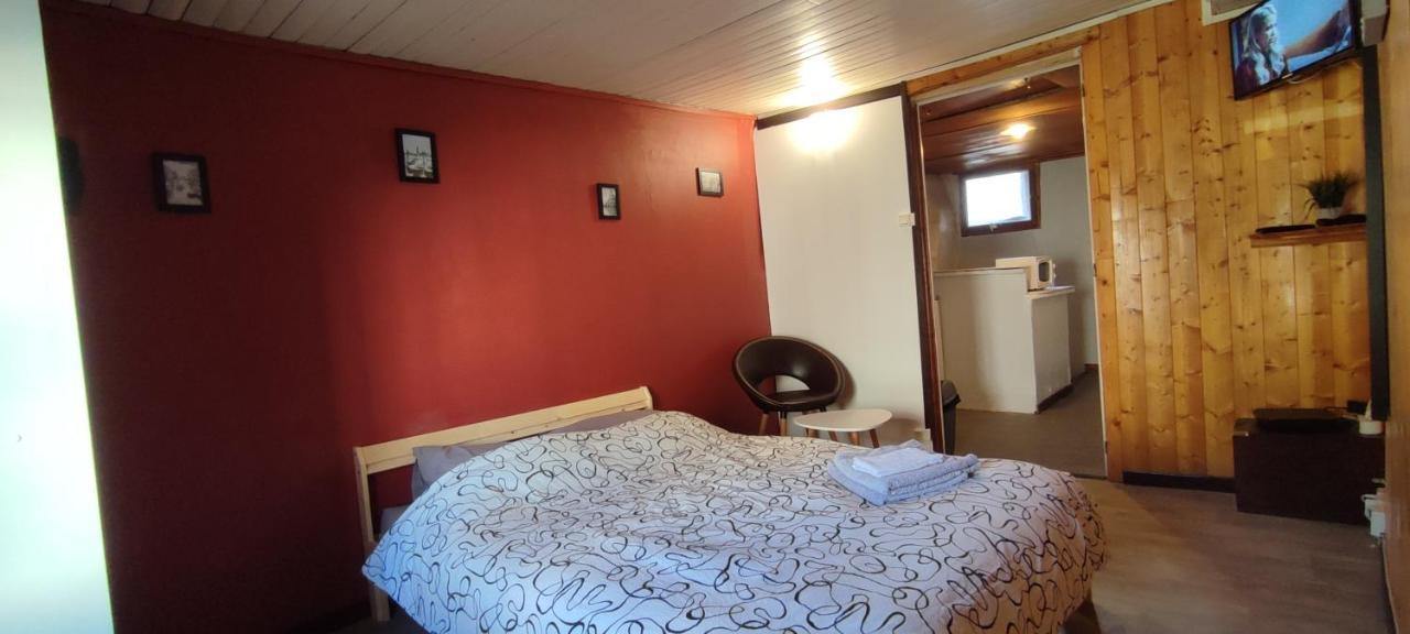 Studio hypercentre à 2 pas de la gare. Appart n°3 Agen Extérieur photo